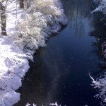 nieve río